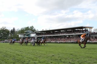 Grand départ juste devant les tribunes